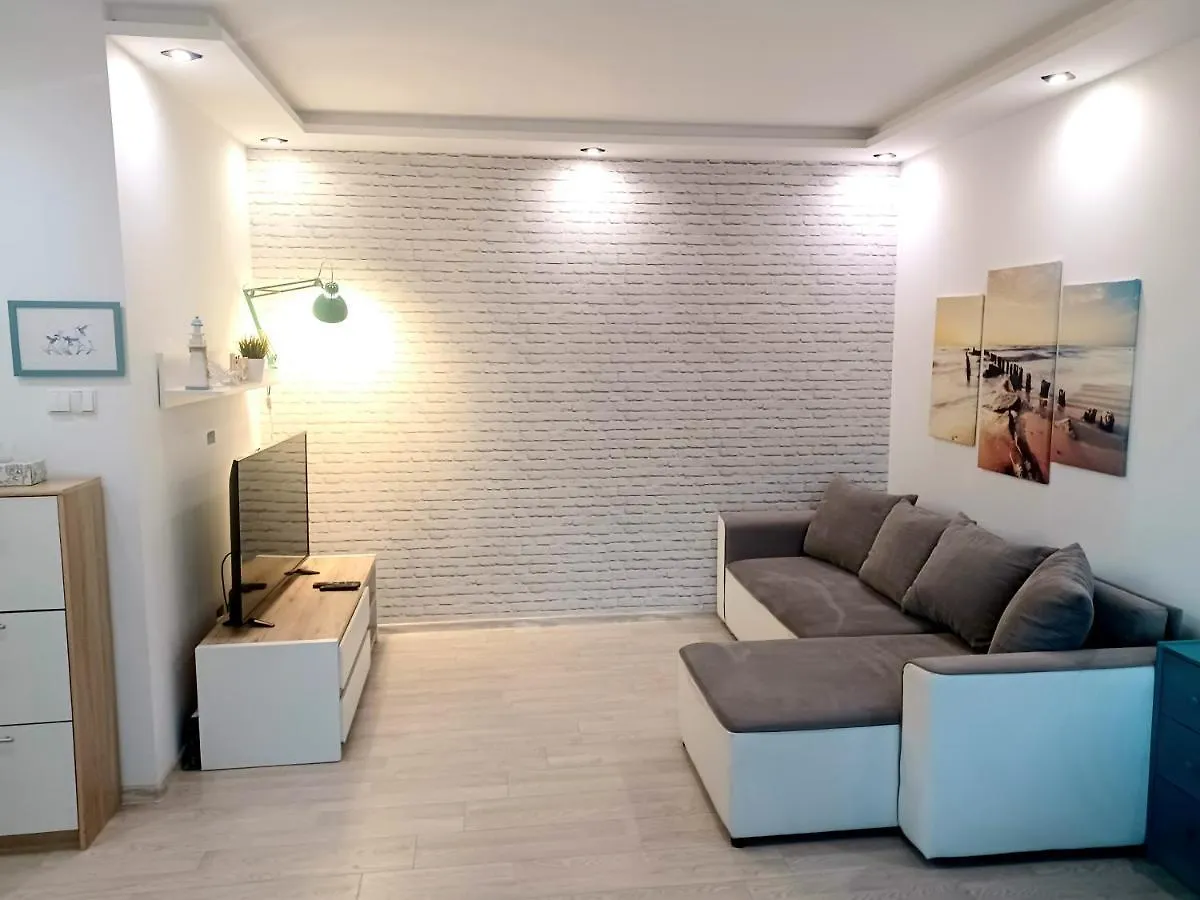 Sunny Sleeps 4 By The Beach With Garden Patio - Gdansk Przymorze Apartamento Polónia